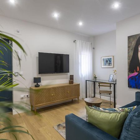 Beautiful Blue Triana Apartment Севиля Екстериор снимка