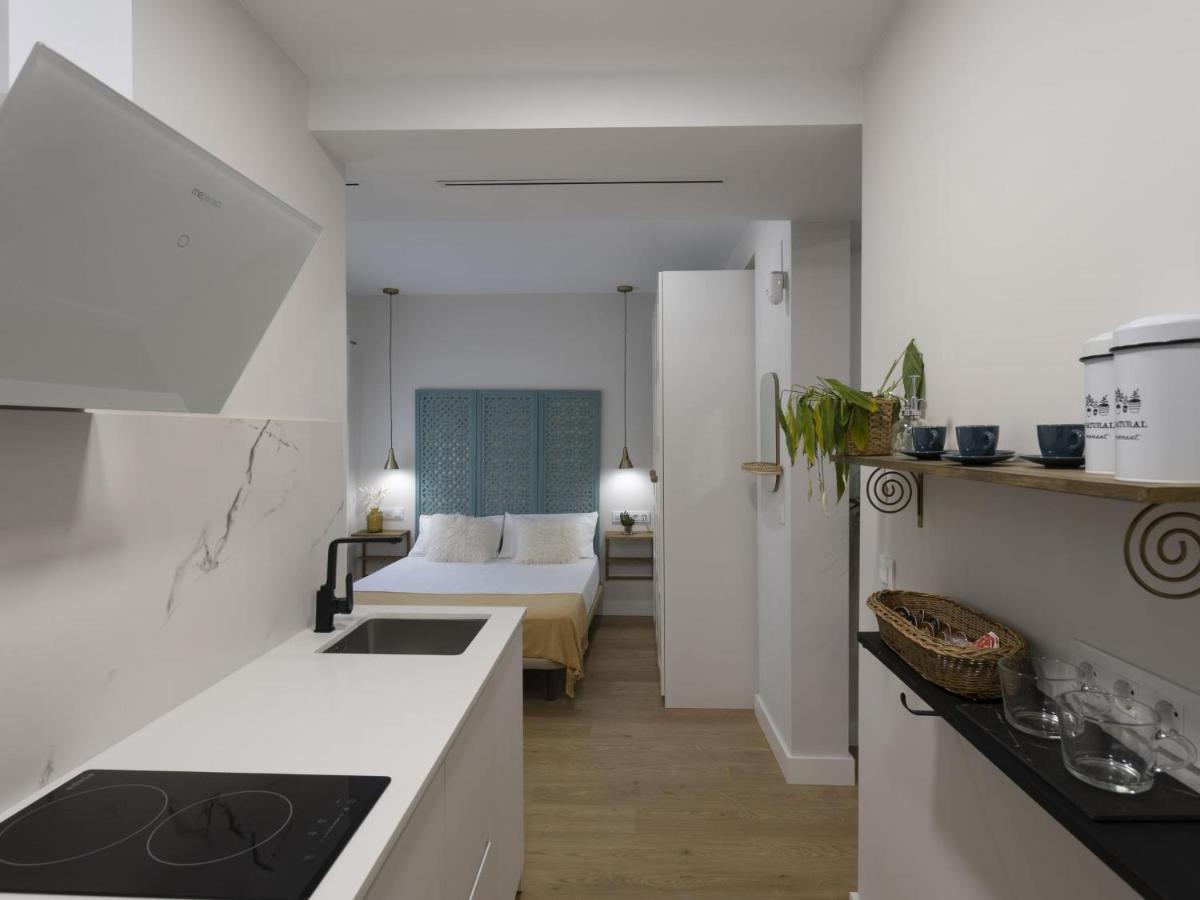 Beautiful Blue Triana Apartment Севиля Екстериор снимка